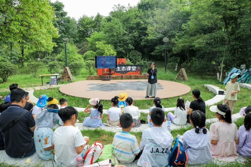 貴陽市觀山湖區(qū)生態(tài)文明展覽館生態(tài)課堂.jpg