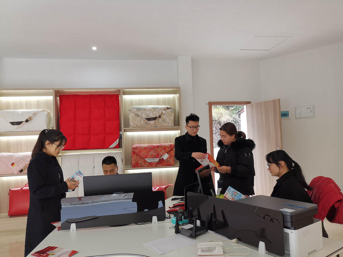 淳安司法：憲法宣傳進(jìn)企業(yè)，“把脈問(wèn)診”開(kāi)良方